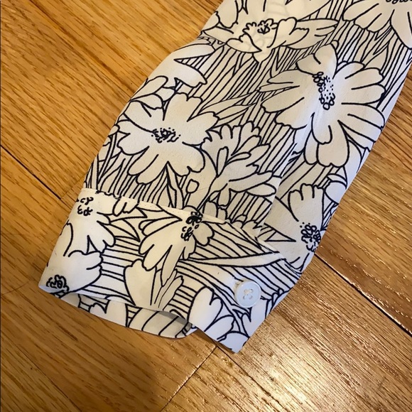 Banana Republic blouse - Picture 3 of 4